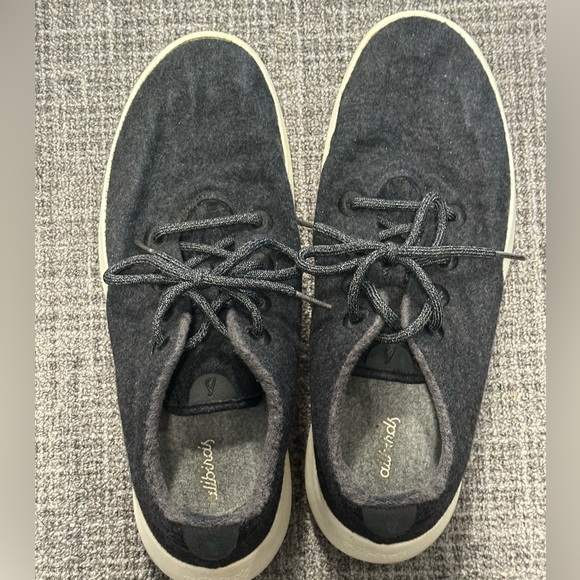 Allbirds Black Men's Wool Runners - Picture 2 of 8